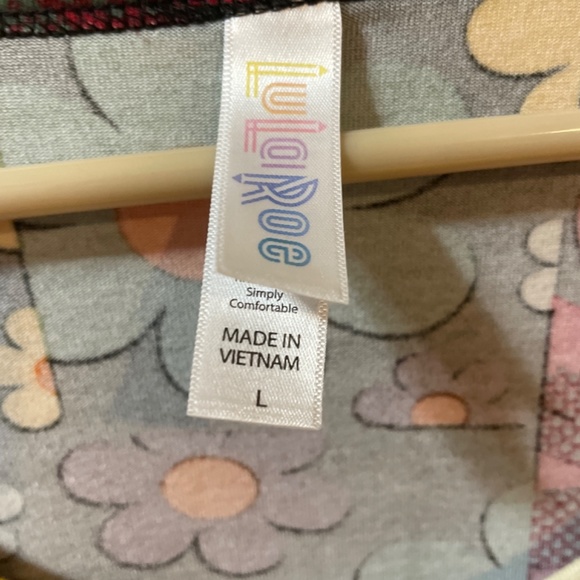 Women Large OS 2 Piece LuLaRoe Shirt with matching Leggings! Complete matching S - Picture 3 of 6